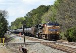 UP 7392 leads NS train 6K4 eastbound